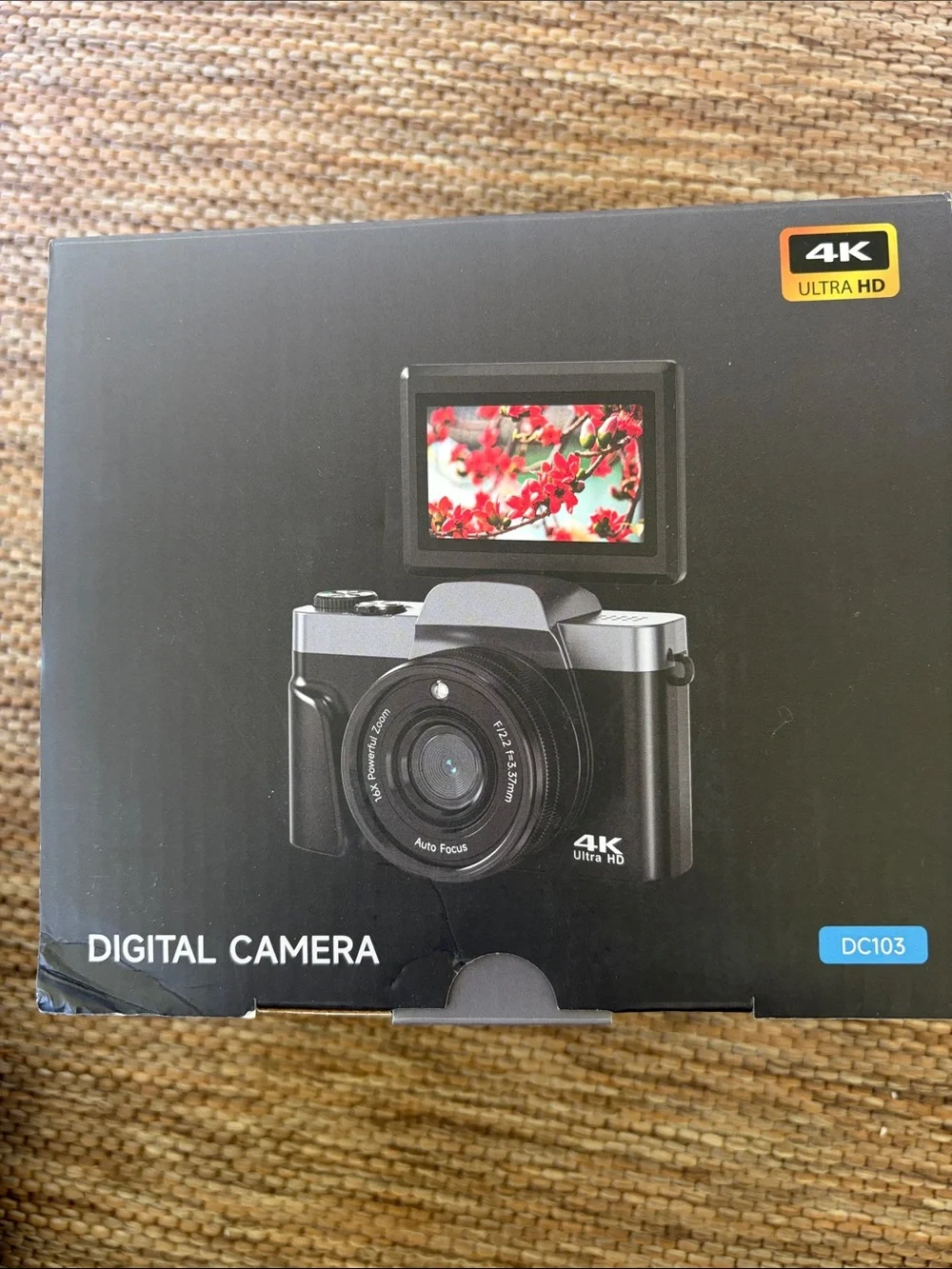 Digital Camera 4K Ultra HD - Black and Silver